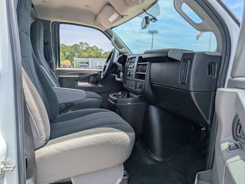 Used 2024 GMC Savana 2500 w/ Driver Convenience Package RWD image 18