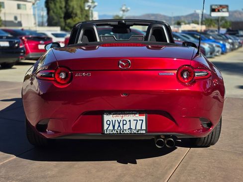 Used 2025 MAZDA MX-5 Miata Sport image 11