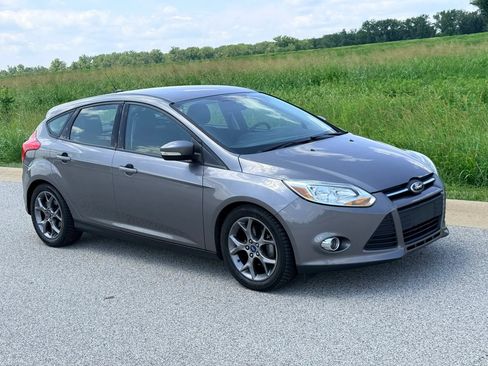 Used 2014 Ford Focus SE w/ Equipment Group 201A FWD image 31
