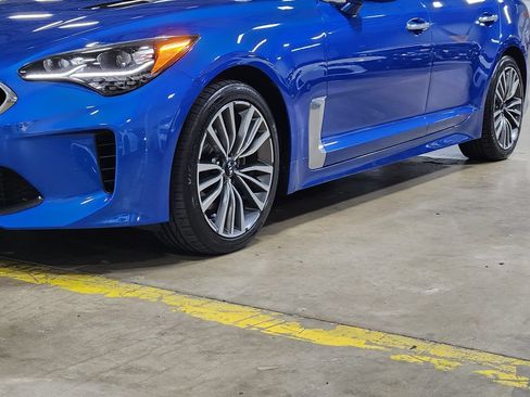 Used 2019 Kia Stinger Premium RWD image 17
