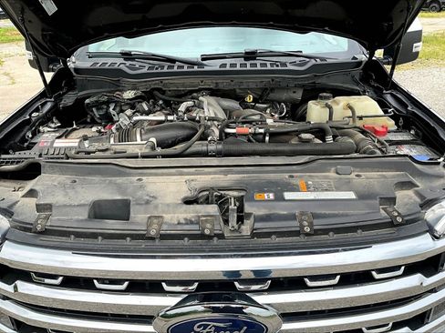 Used 2023 Ford F350 Lariat w/ Lariat Ultimate Package AWD/4WD image 31