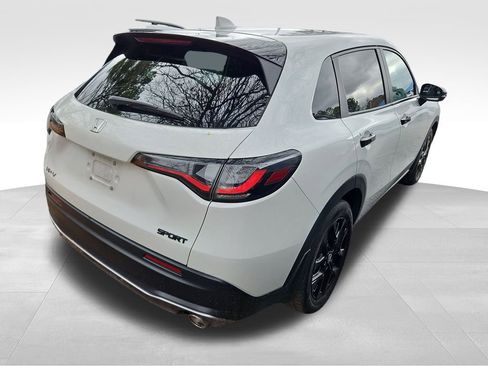 Used 2023 Honda HR-V Sport image 5