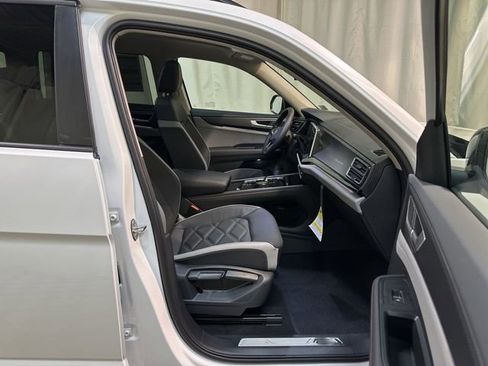 New 2026 Volkswagen Atlas Peak Edition AWD/4WD image 39