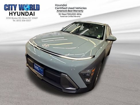Used 2024 Hyundai Kona SE AWD/4WD image 1