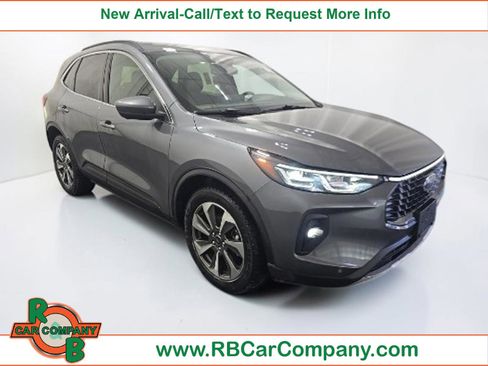 Used 2024 Ford Escape Platinum AWD/4WD image 1