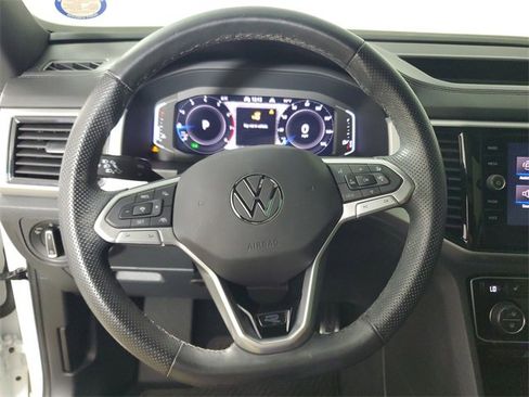 Used 2022 Volkswagen Atlas Cross Sport SEL R-Line image 24