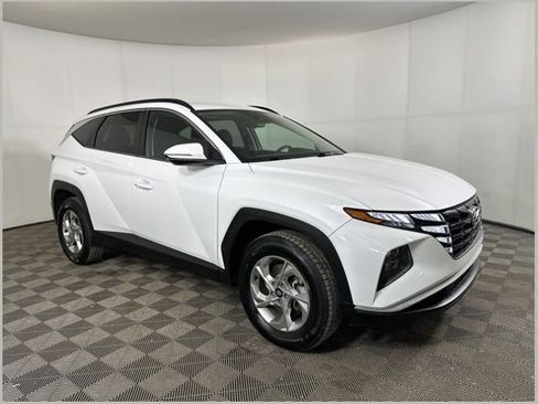 Used 2022 Hyundai Tucson SEL image 1