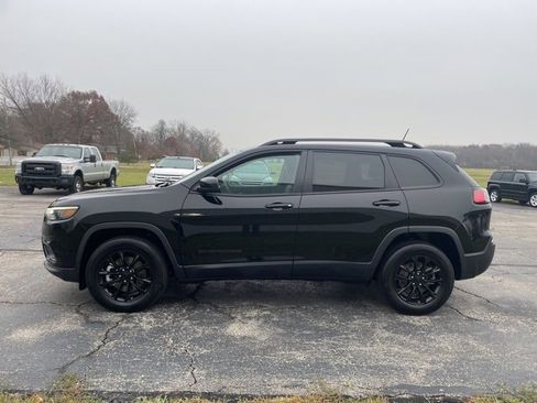 Used 2023 Jeep Cherokee Altitude Lux image 10