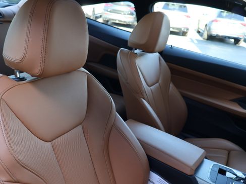 Used 2022 BMW 440i xDrive M440i xDrive w/ Premium Package image 21