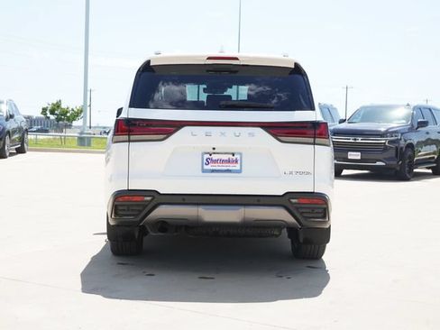 Used 2025 Lexus LX 700h Luxury w/ Appearance Package AWD/4WD image 8