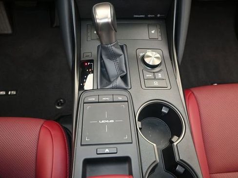 Used 2025 Lexus IS 350 F Sport RWD image 8