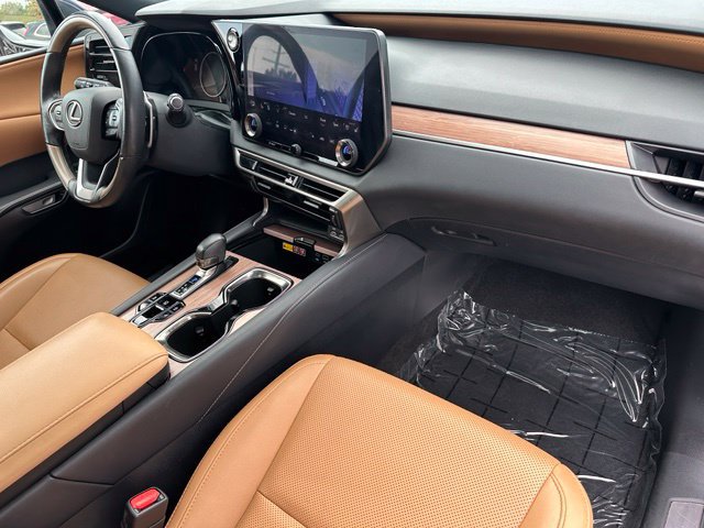 Used 2023 Lexus RX 350 Premium w/ Cold Area Package AWD/4WD image 10