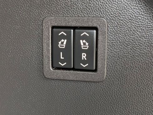 Used 2023 Buick Enclave Avenir w/ Trailering Package, 5000 lbs. image 14