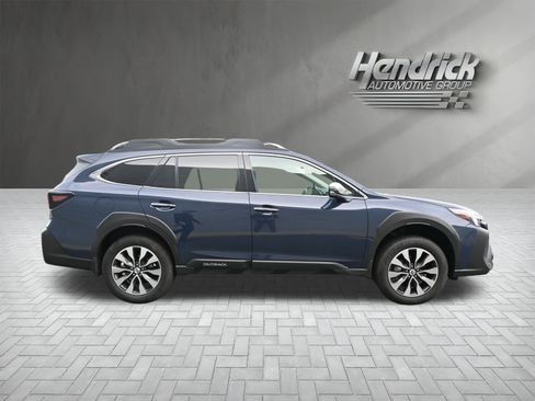 Certified 2025 Subaru Outback Touring w/ Popular Package #2 image 10