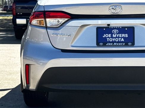 New 2026 Toyota Corolla LE image 10
