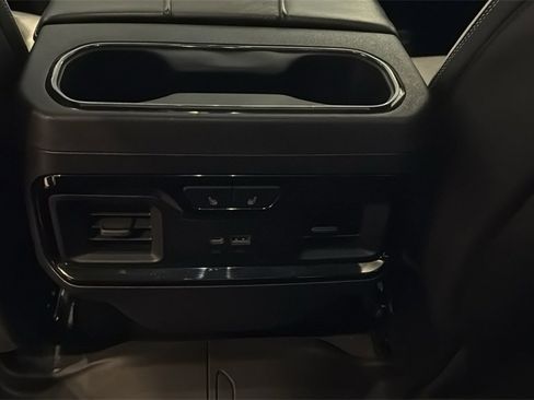 Used 2024 GMC Sierra 1500 AT4X image 21