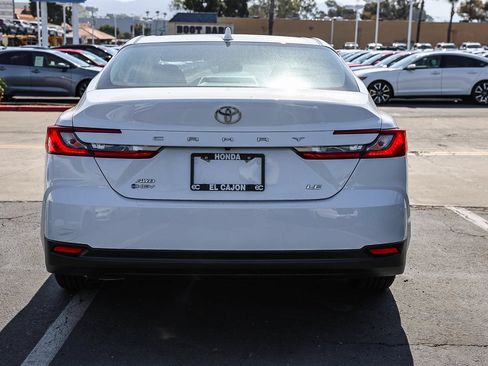 Used 2025 Toyota Camry LE w/ Convenience Package AWD/4WD image 20