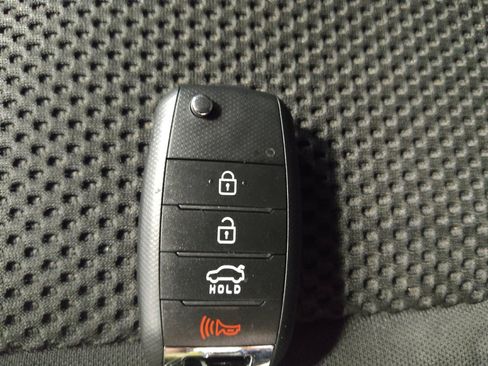 Used 2020 Kia Optima LX FWD image 32