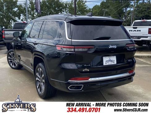 Used 2021 Jeep Grand Cherokee L Overland w/ Luxury Tech Group IV AWD/4WD image 40