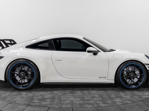 Used 2022 Porsche 911 GT3 RWD image 10
