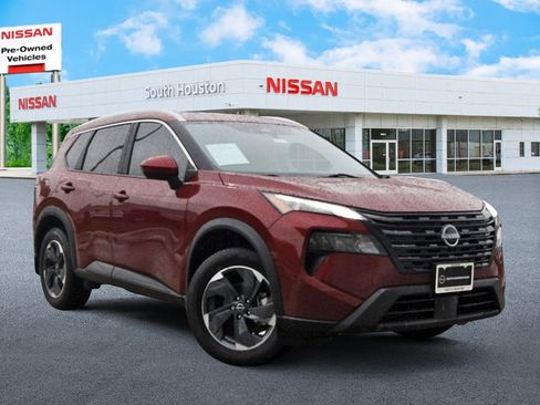 Used 2024 Nissan Rogue SV w/ SV Premium Package FWD image 1