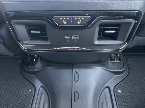 New 2026 GMC Sierra 1500 AT4 w/ AT4 Premium Package AWD/4WD image 22