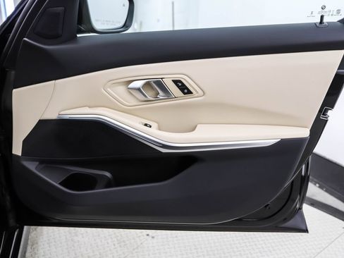 New 2026 BMW 330i xDrive Sedan w/ Premium Package AWD/4WD image 29