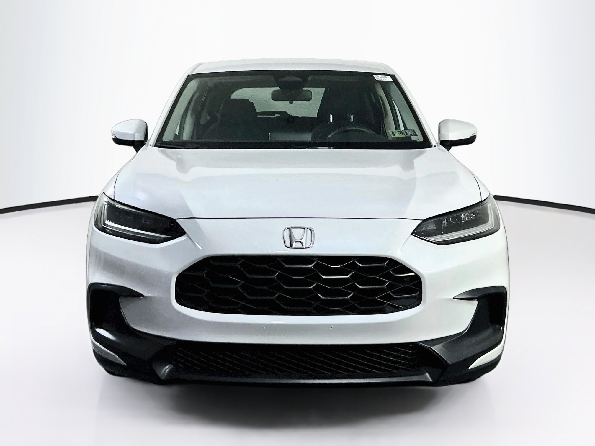 Used 2026 Honda HR-V LX image 2
