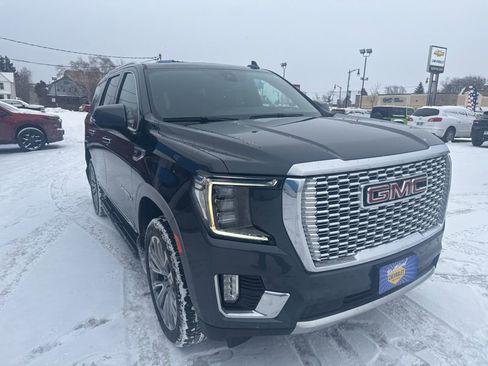 Used 2021 GMC Yukon Denali w/ Advanced Technology Package image 5