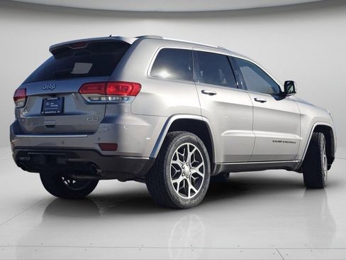 Used 2018 Jeep Grand Cherokee Limited AWD/4WD image 25