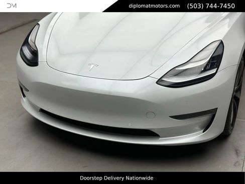Used 2020 Tesla Model 3 Performance image 16