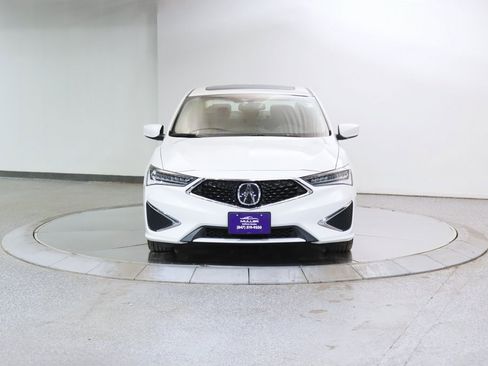 Used 2019 Acura ILX w/ Premium Package image 2