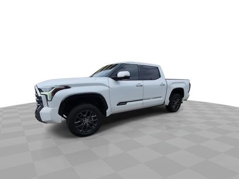 Used 2022 Toyota Tundra Platinum w/ Advanced Package AWD/4WD image 4