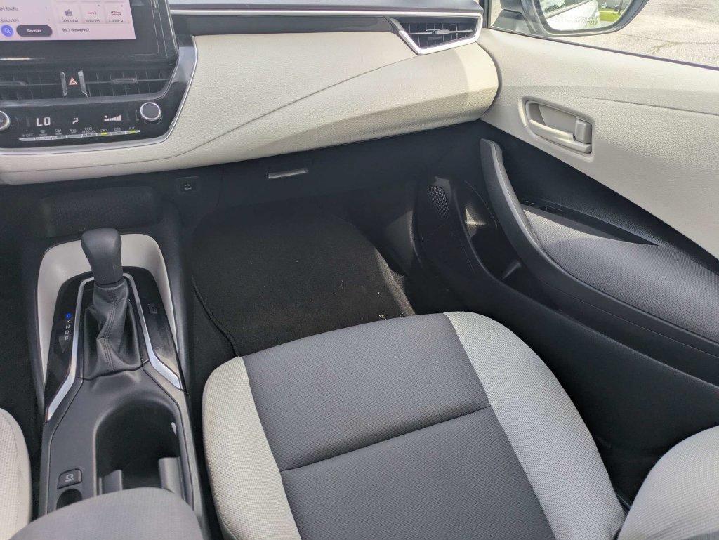 Used 2023 Toyota Corolla LE FWD image 17