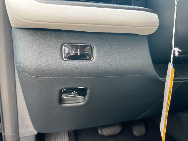 New 2027 Lincoln Navigator L Black Label AWD/4WD image 34