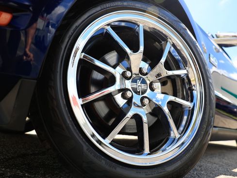 Used 2010 Ford Mustang GT image 45