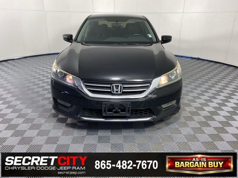 Used 2015 Honda Accord Sport image 2