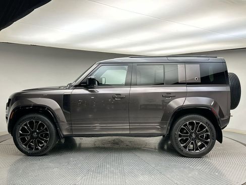 Certified 2025 Land Rover Defender 110 image 2