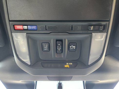 Used 2024 Subaru Forester Wilderness w/ Convenience Package image 25