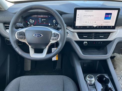New 2026 Ford Explorer Active AWD/4WD image 13