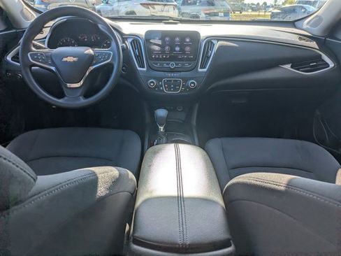 Used 2024 Chevrolet Malibu LT image 18