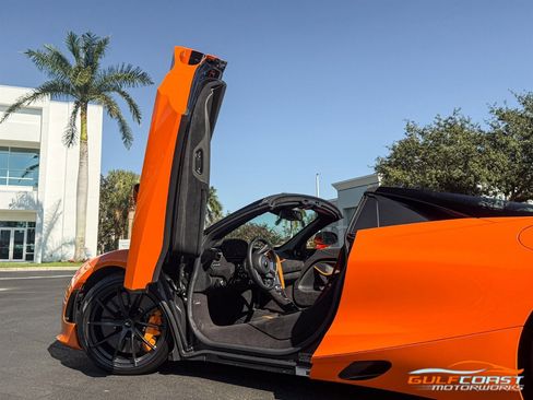 Used 2022 McLaren 720S Spider image 49