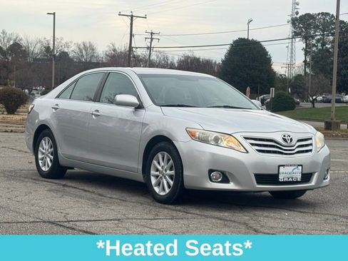 Used 2010 Toyota Camry XLE image 11