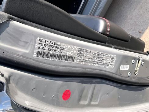 Used 2023 Dodge Durango GT image 36