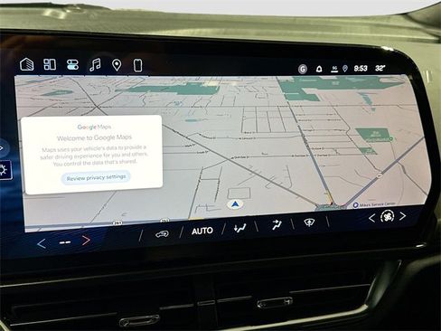 New 2026 Chevrolet Equinox EV LT image 16
