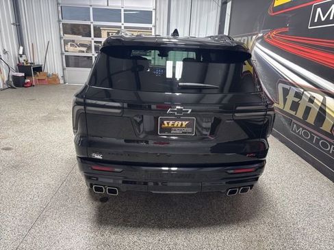 Used 2024 Chevrolet Traverse RS w/ LPO, Floor Liner Package image 17