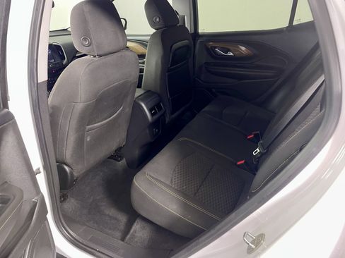 Used 2020 GMC Terrain SLE w/ Driver Convenience Package AWD/4WD image 12