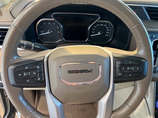 Used 2021 GMC Yukon Denali w/ Denali Premium Package AWD/4WD image 19