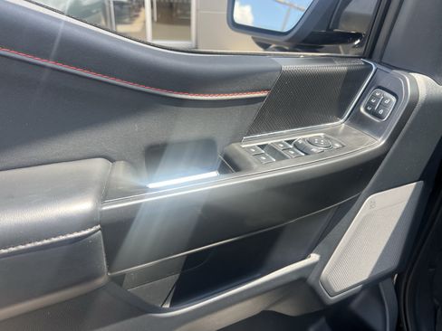Used 2025 Ford F150 Raptor AWD/4WD image 16