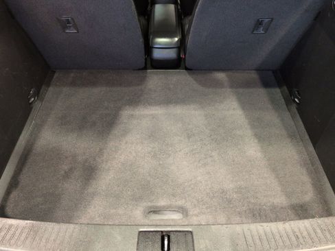 Used 2013 Chevrolet Volt Premium w/ Premium Trim Package image 38